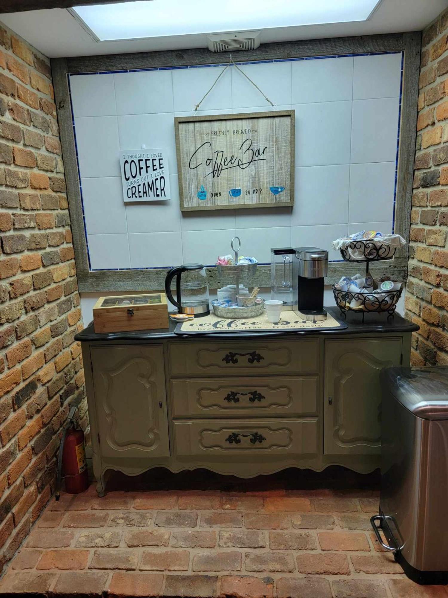 Moonlight Manor Bed & Breakfast Floyd エクステリア 写真